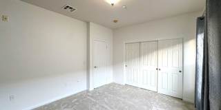 Stunning 2 Bed / 2.5 Bath Condo with 2-Car Garage in North Park Gallery 17