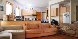 Huge 4 bed in Cleveland Circle Gallery 6