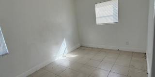 1139 NW 9TH Avenue Gallery 14