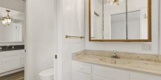 HUGE 2 bed 2 bath in Prime Santa Monica! Gallery 21