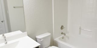 Luxury 3 Bedroom Townhome Located Near South Texas Medical Center, San Antonio, Texas! Gallery 10