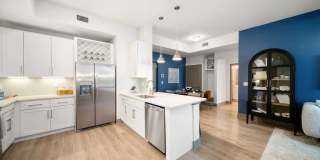 The Pearl Founders Square Apartments Gallery 5