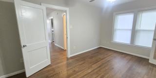 306 S Valentine Gallery 7