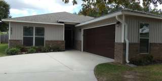Spacious 4-Bedroom Home - Woodlands Gallery 3
