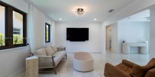 1701 SW 23rd Ter Gallery 10