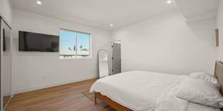 13694 Erwin St Gallery 9