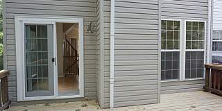 A gorgeous townhouse with one-car garage in a desired community in Germantown! Gallery 10
