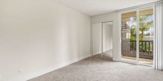 Parkway Plaza Apartments Gallery 26