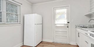 Spring Rent Special! Cozy One Bedroom Apartment in Dilworth! Gallery 5
