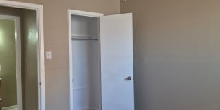 One Bedroom Apartment Gallery 8