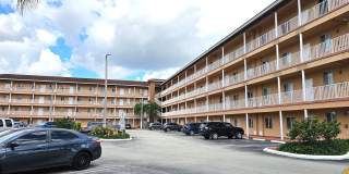 17350 NW 67th Ave Gallery 1