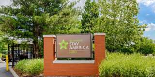 Elizabeth - Newark Airport Gallery 6