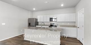 Spacious Home in Fayetteville! Gallery 21