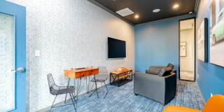 Heron on Hausman Gallery 24