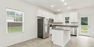 3-Bedroom, 2.5 Bath Home for Rent in Winston-Salem, NC | Attached 1-Car Garage & Modern Kitchen 3-Bedroom, 2.5 Bath Home for Rent in Winston-Salem, NC | Attached 1-Car Garage & Modern Kitchen Gallery 6