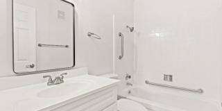 Modern 2-Bedroom Condo with Pool and Koi Pond Views Gallery 19