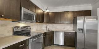 1002 Castilian Court Gallery 6