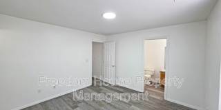 670 Bourbon Street - 2 Gallery 31