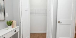 841-2B West Barry Ave. Gallery 6