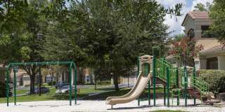 Lake's Edge Apartments Gallery 27