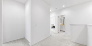 117 Henson Gallery 25