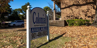 Colonial Apartments Gallery 11