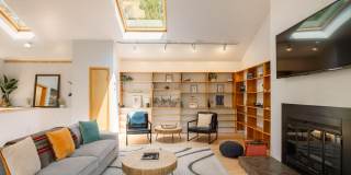 216 E Homestead Drive Gallery 1