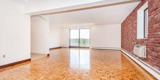 Large 1 bed in Brookline Gallery 9