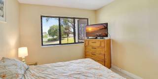 5715 FAIRWAY PARK Drive Gallery 24