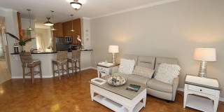 7058 Barrington Cir Gallery 2