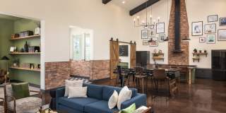 VellaTerra Gallery 13