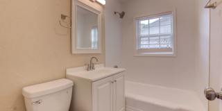 Recently Remodeled 3 Bed 1 Bath! Gallery 3