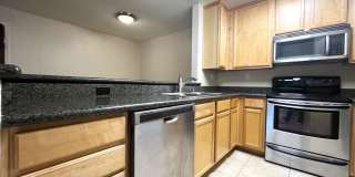 2 bed, 2 bath located in Corona, CA! Gallery 5
