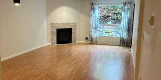 1-bed, 1-bath Condo in the heart of Northgate! Gallery 3
