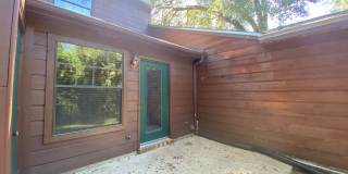 1284 High Road - Two Bedroom/Two Bath Townhome Gallery 21