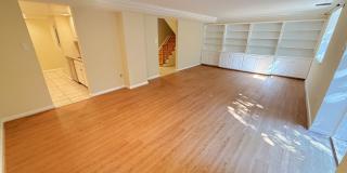 2 Level, 2 Bedroom Hidden Gem in Dupont! Gallery 18