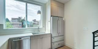 3Bd/1.5Ba Seattle Townhouse Gallery 17