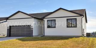 Stunning ranch-style home in Altoona featuring 4 bedrooms and 3 bathrooms, with a finished walk-out basement. Gallery 1