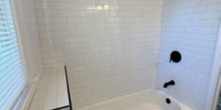 2 Bedroom Home with Fenced in Backyard! Gallery 14