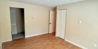 Spacious 2 Bed 1 Bath Fairwood Condo Gallery 12