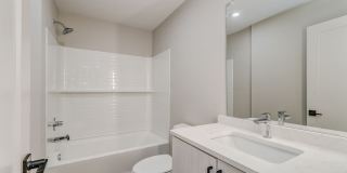77 Chateau Drive Gallery 51