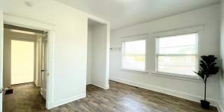 7370 Pasadena Gallery 1