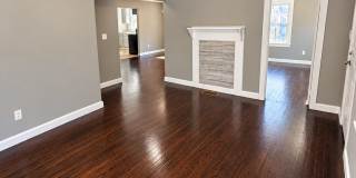 233 Scott St NW Gallery 1