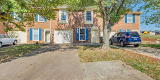 Condo in the Heart of Sango. Super Easy Access to I24 Gallery 1