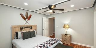 Room in 3 Bedroom Home at Pelton Pl NW Gallery 15