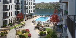 Alexander Crossing Gallery 4