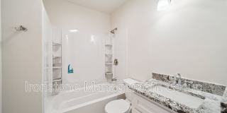 1435 S Peoria Avenue Gallery 11