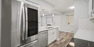 Spacious 1 Bed 1 Bath in the heart of Aurora! LEASING SPECIAL!! Gallery 11