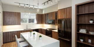 AMLI South Shore Gallery 1