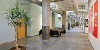 700 Washington Avenue N Gallery 21